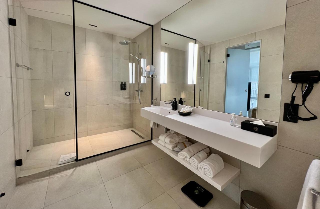 Opo Hotel Брюксел Екстериор снимка