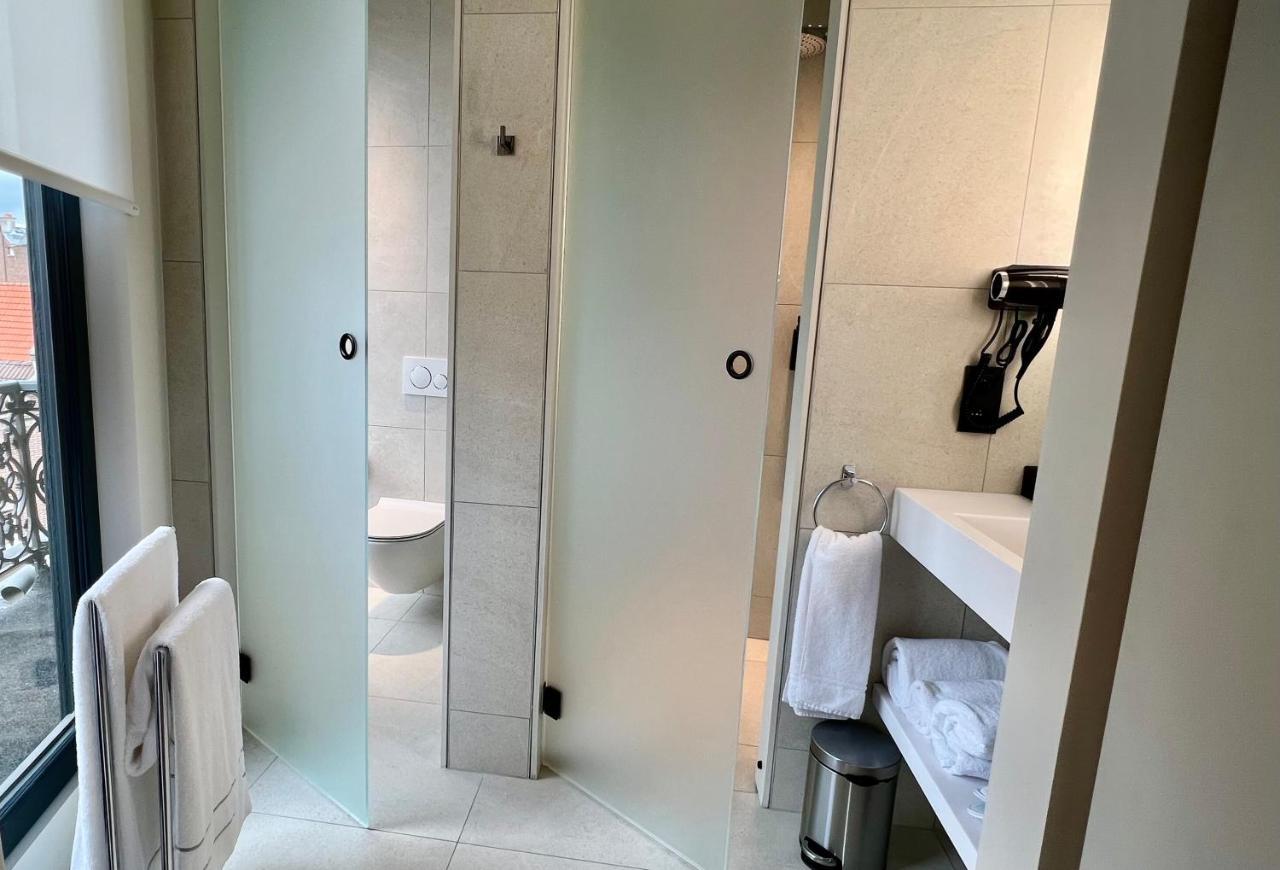 Opo Hotel Брюксел Екстериор снимка