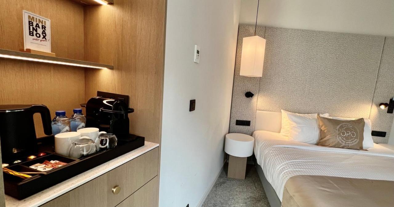 Opo Hotel Брюксел Екстериор снимка
