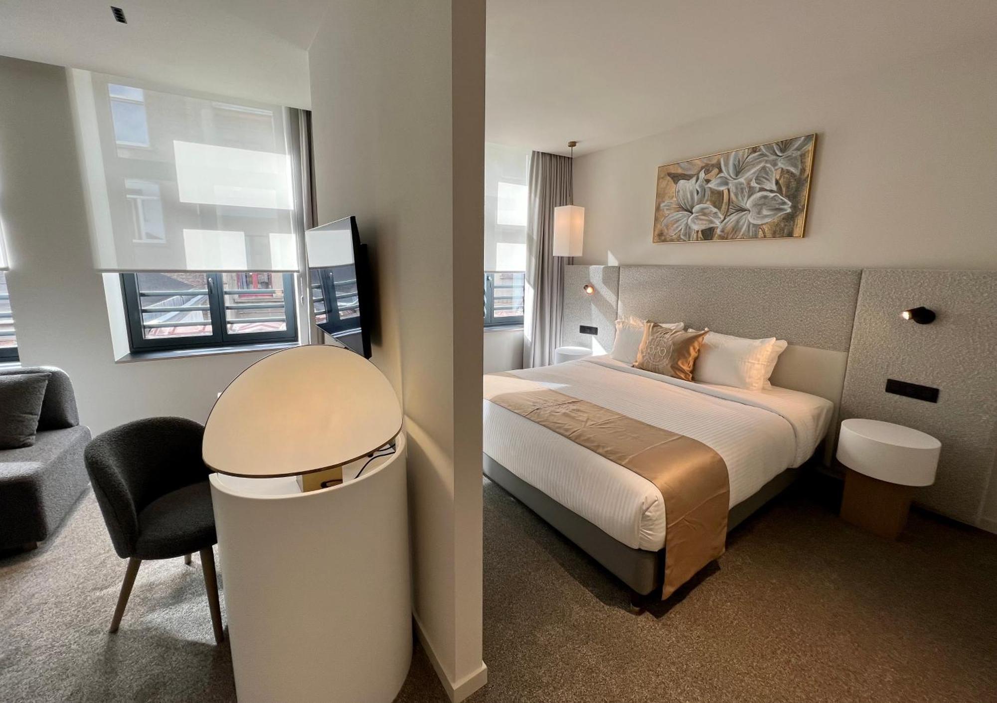 Opo Hotel Брюксел Екстериор снимка