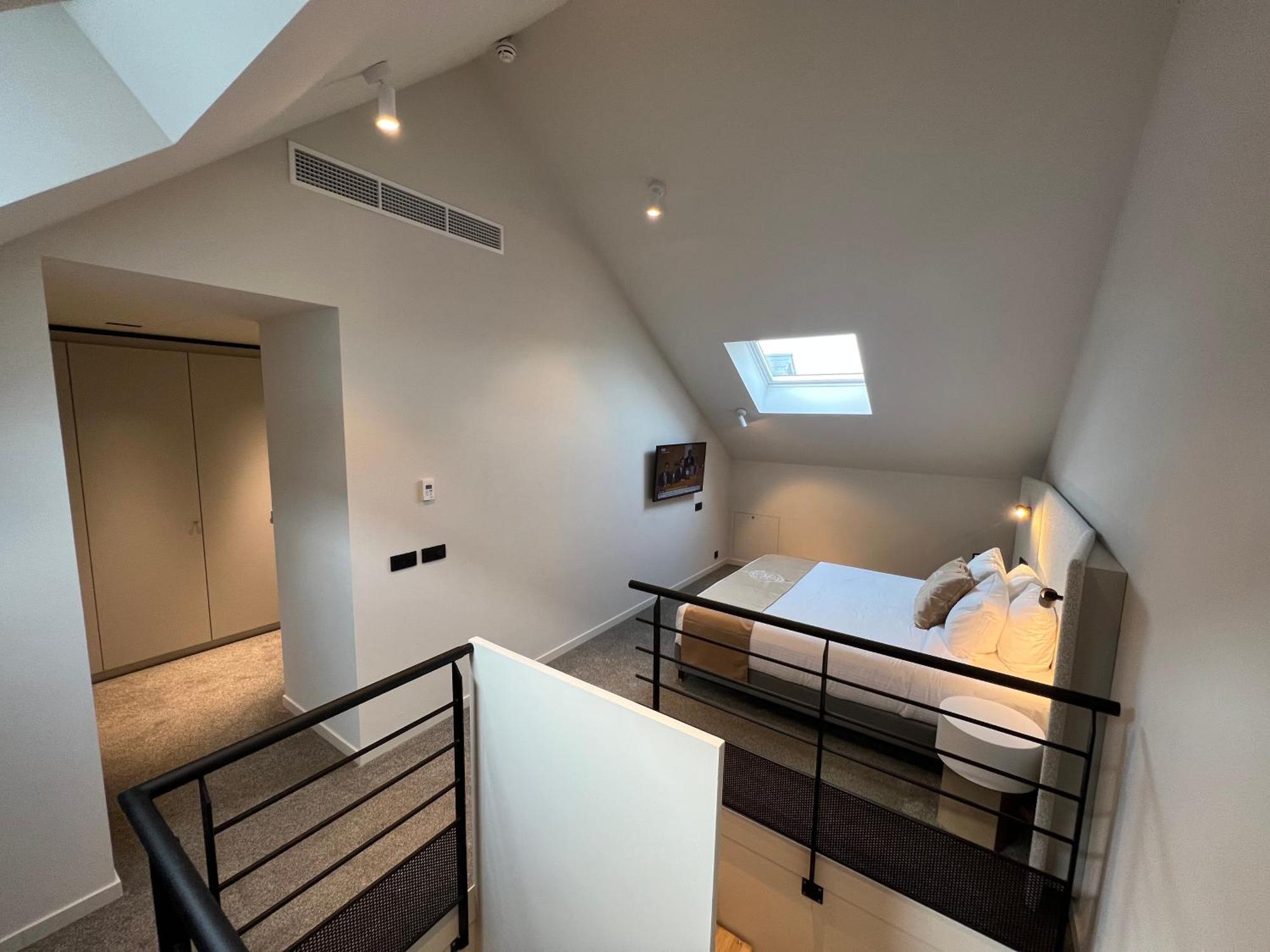Opo Hotel Брюксел Екстериор снимка