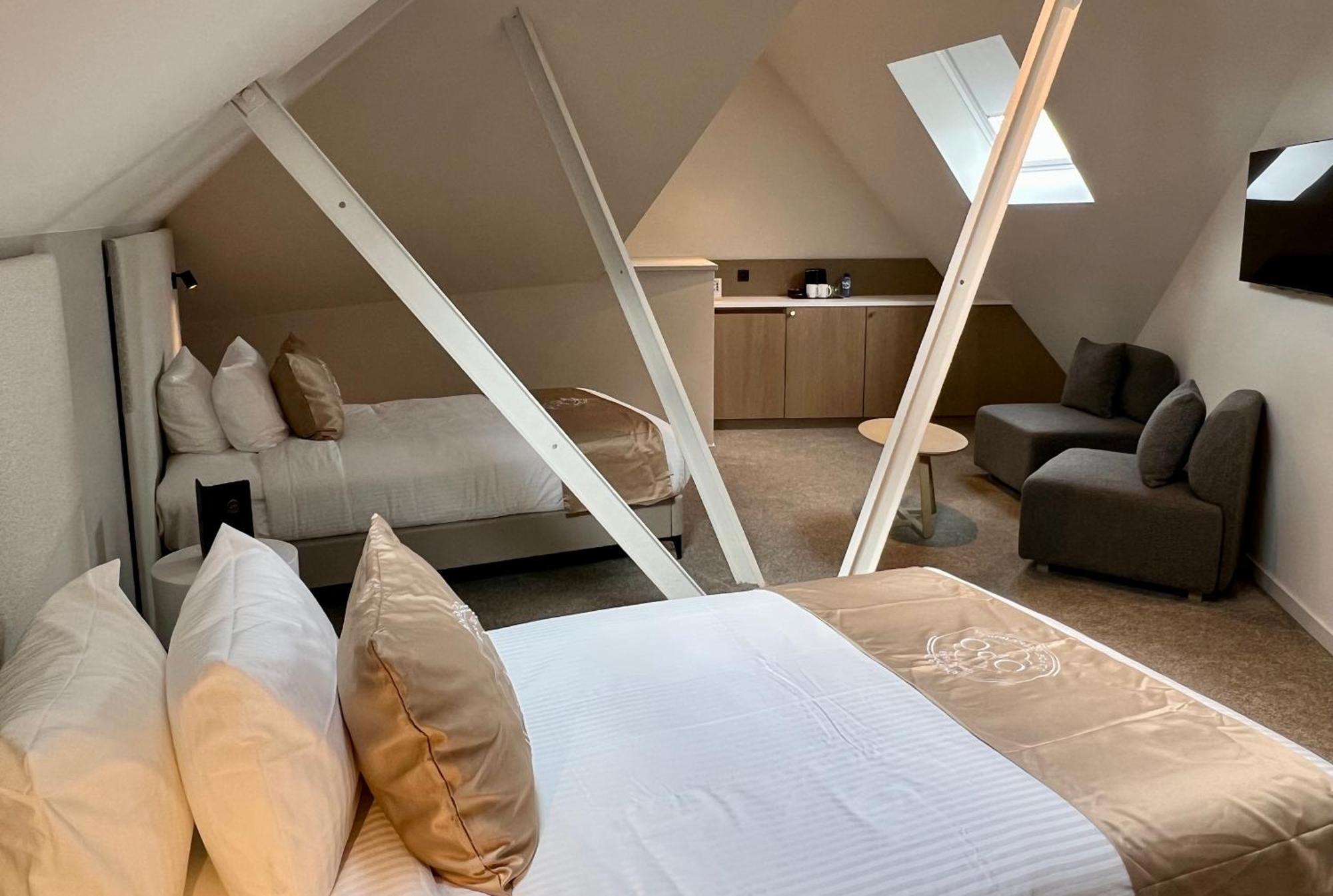 Opo Hotel Брюксел Екстериор снимка