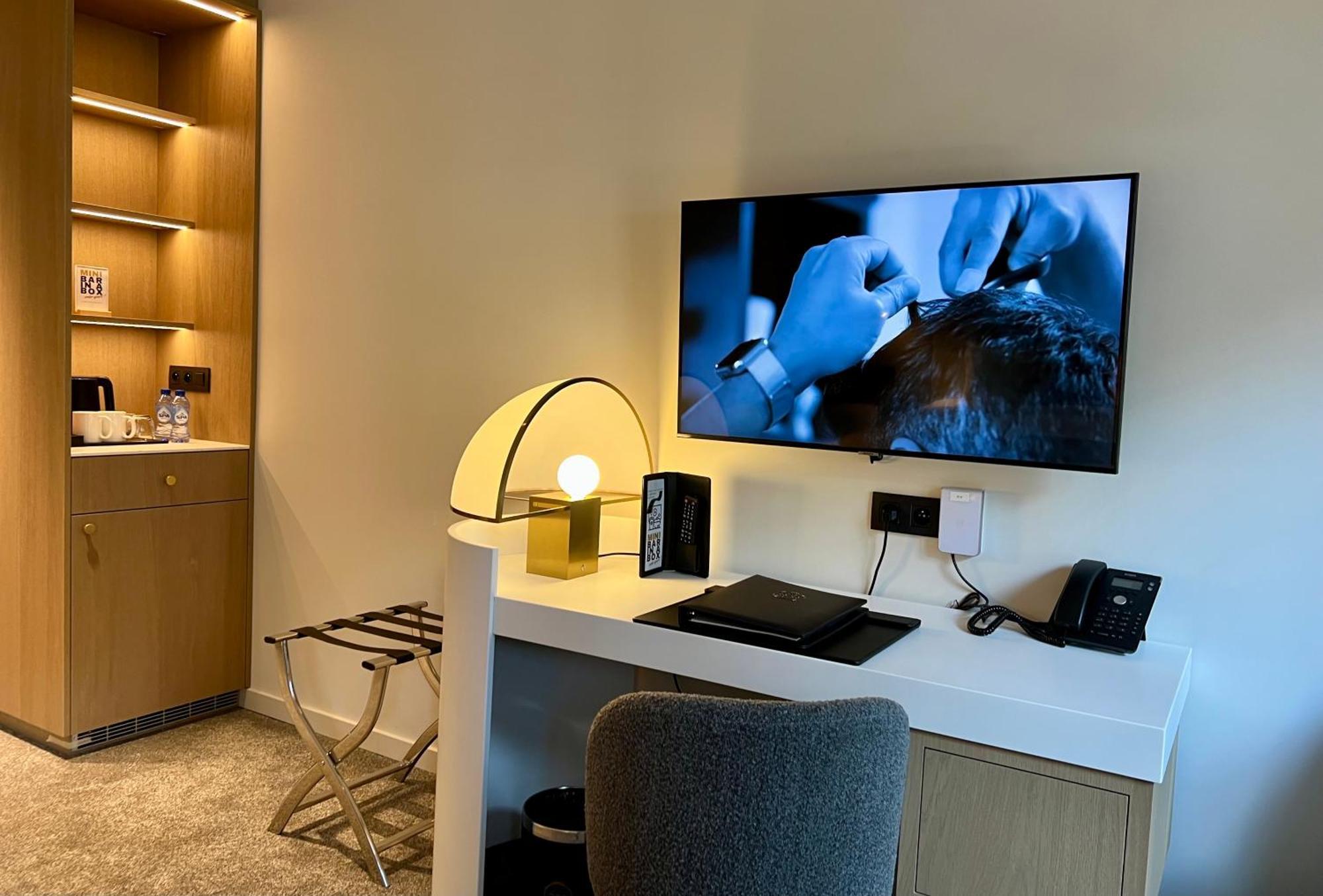 Opo Hotel Брюксел Екстериор снимка