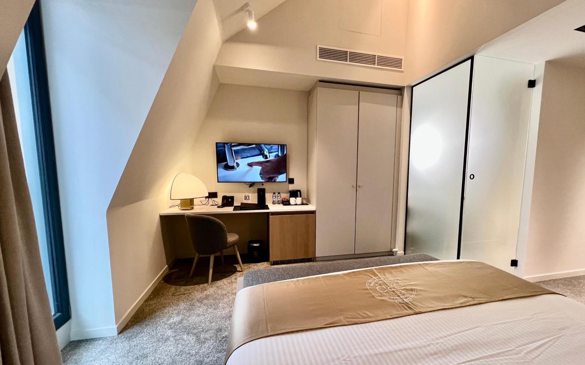 Opo Hotel Брюксел Екстериор снимка